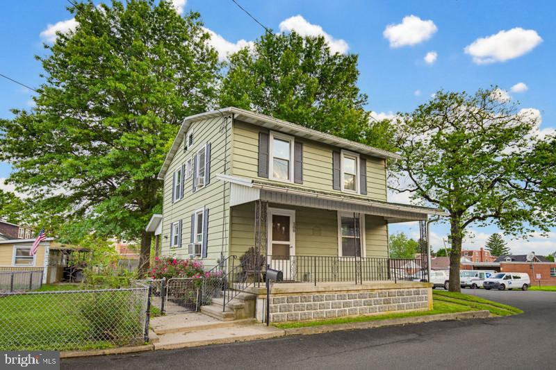 108 Rose Lane
