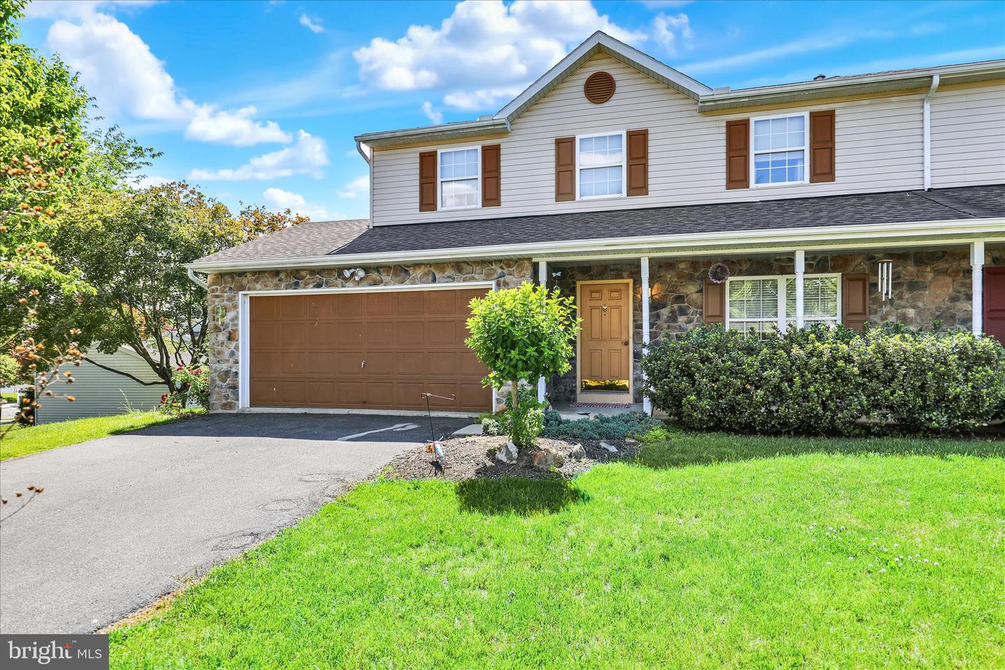 1032 Amity Circle, Reading