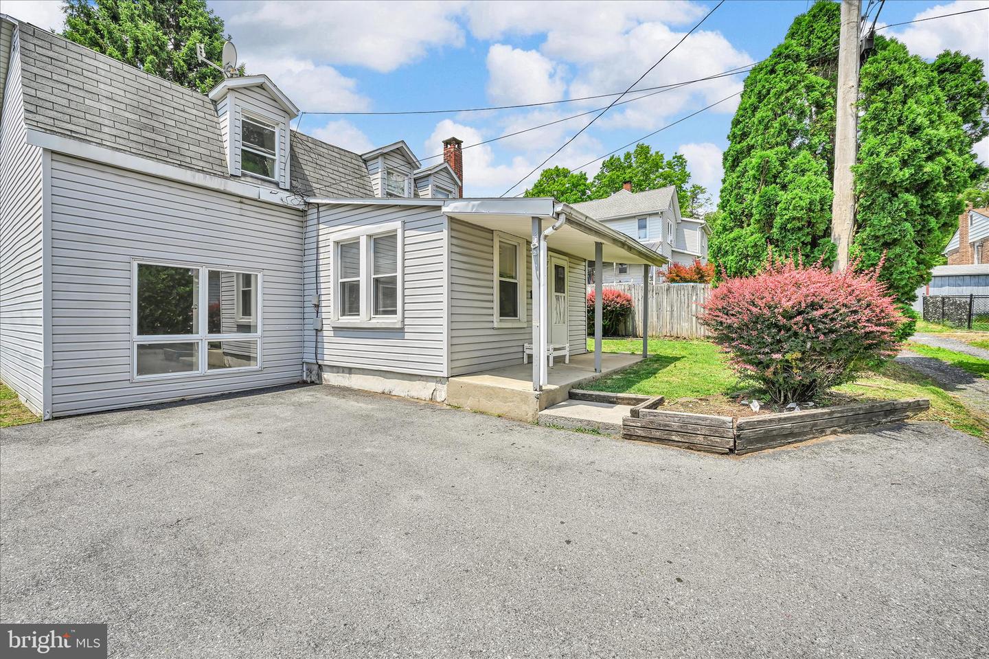 2114 Spring