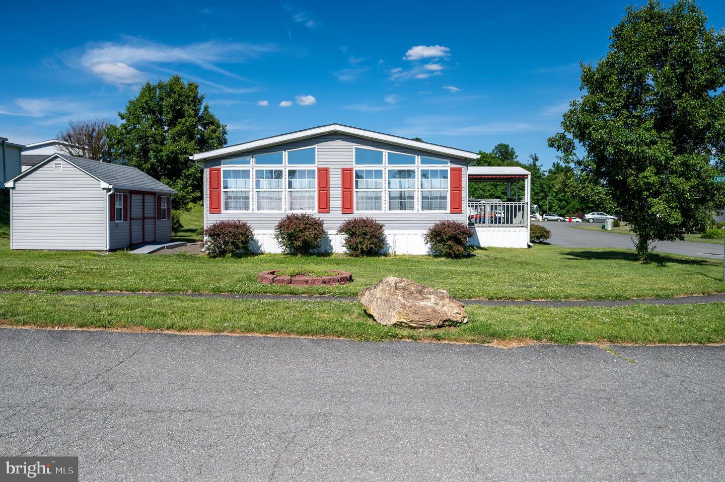 500 Caravelle Lane