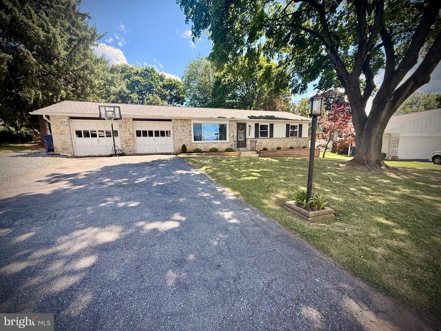 3124 Linda Lane