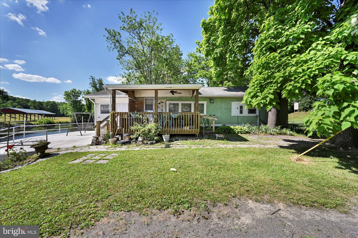 Bungalow A8 Cottage Ln Slater Rd