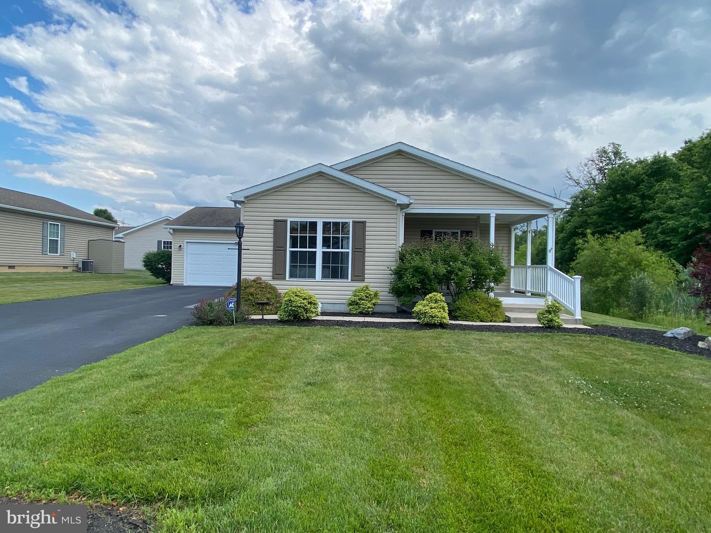 4 Wagtail Court