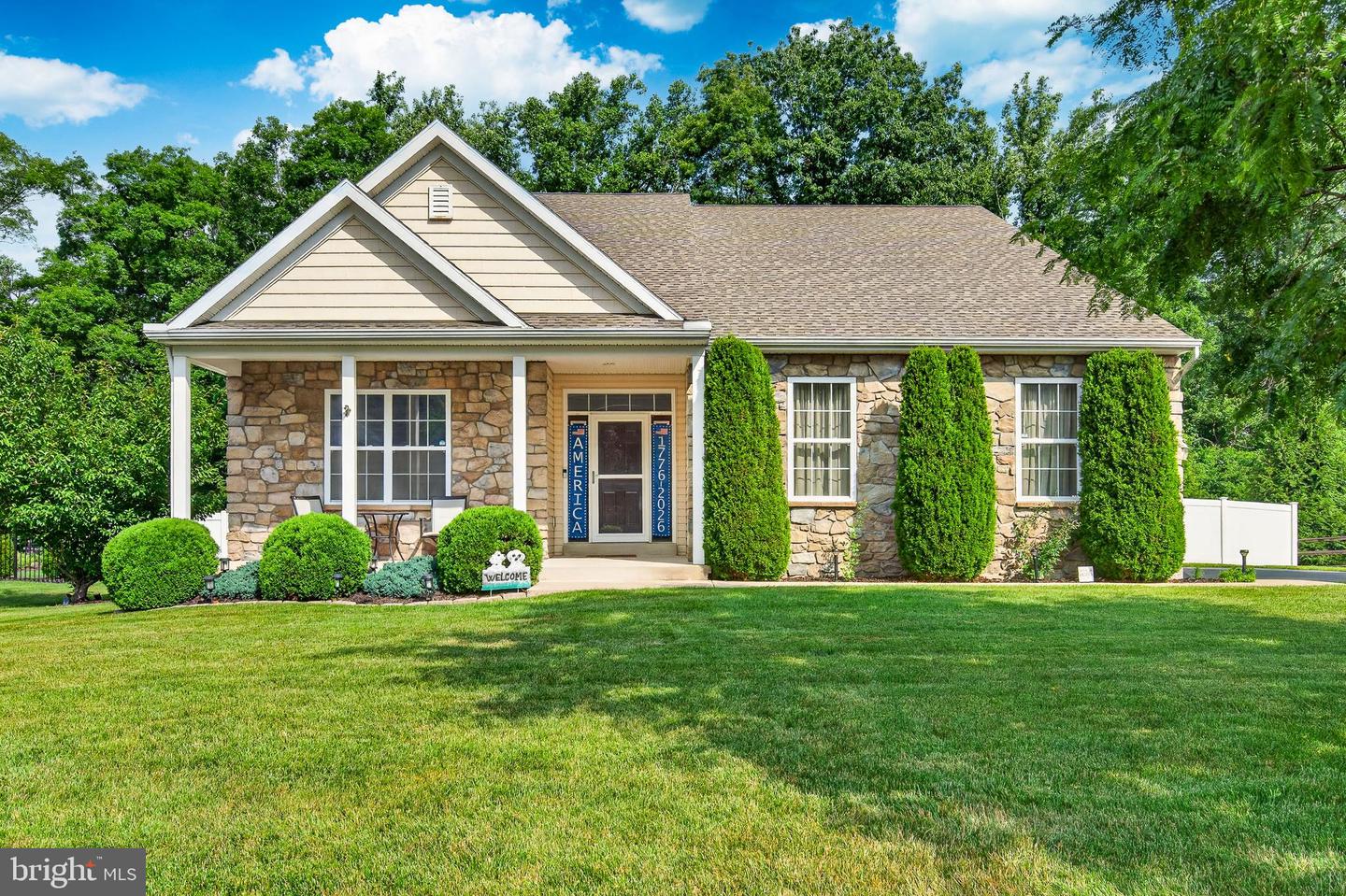 105 Woods Edge Drive