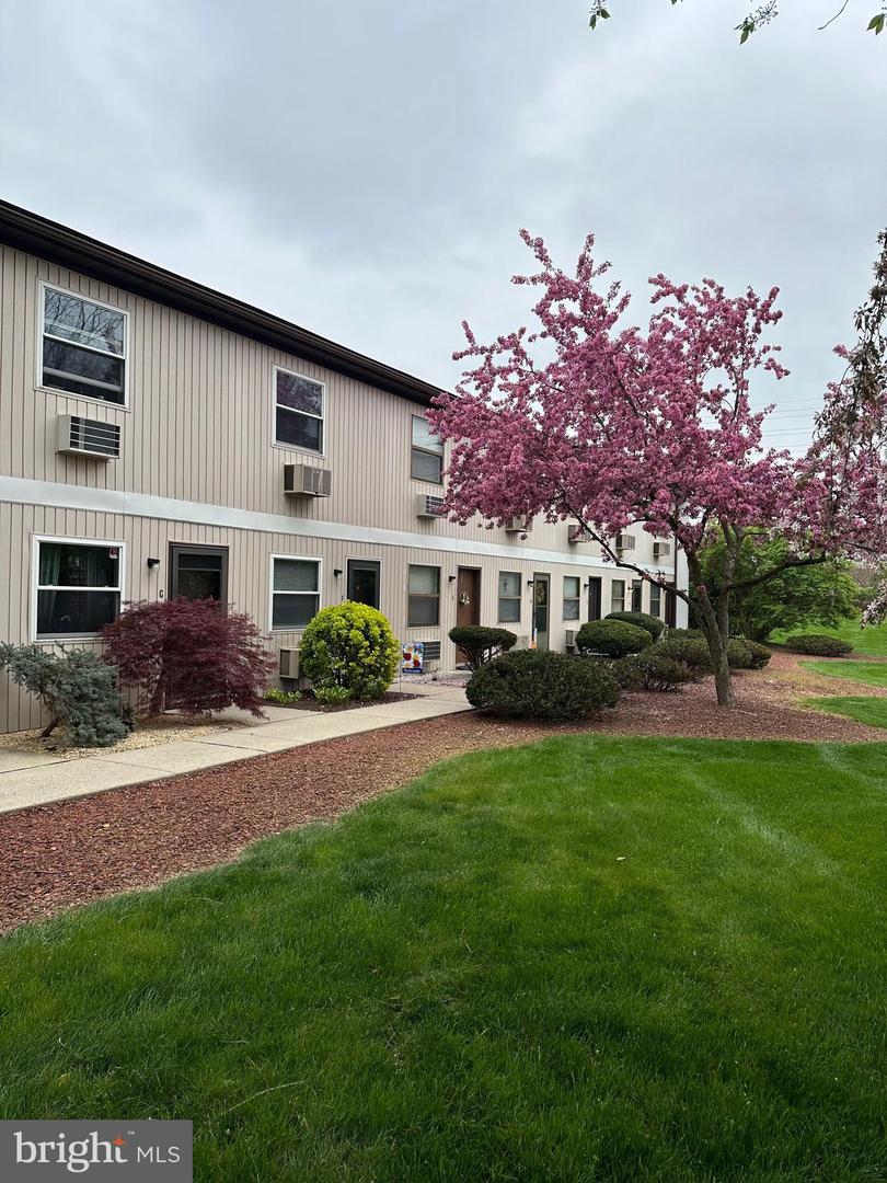 1338 W Wyomissing