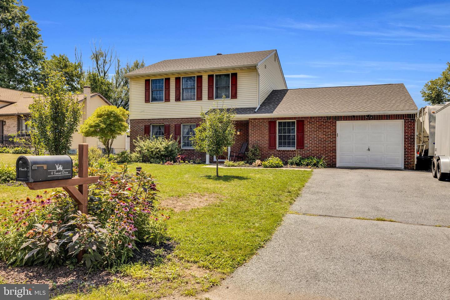 4 Sunset Drive