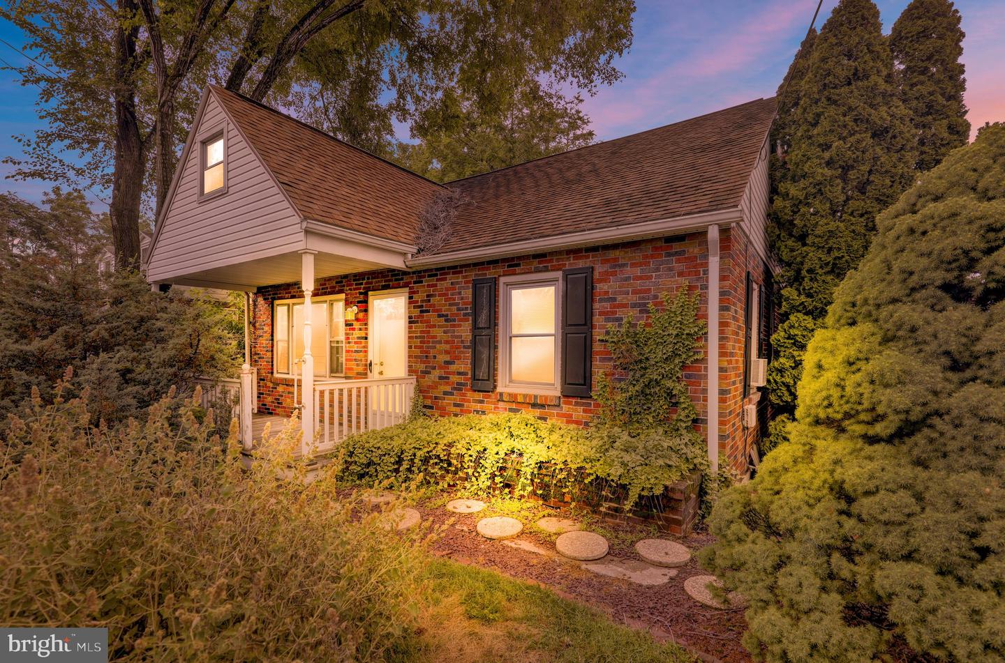 107 Gibraltar Road