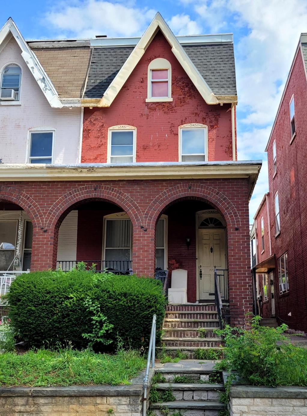 117 W Douglass Street