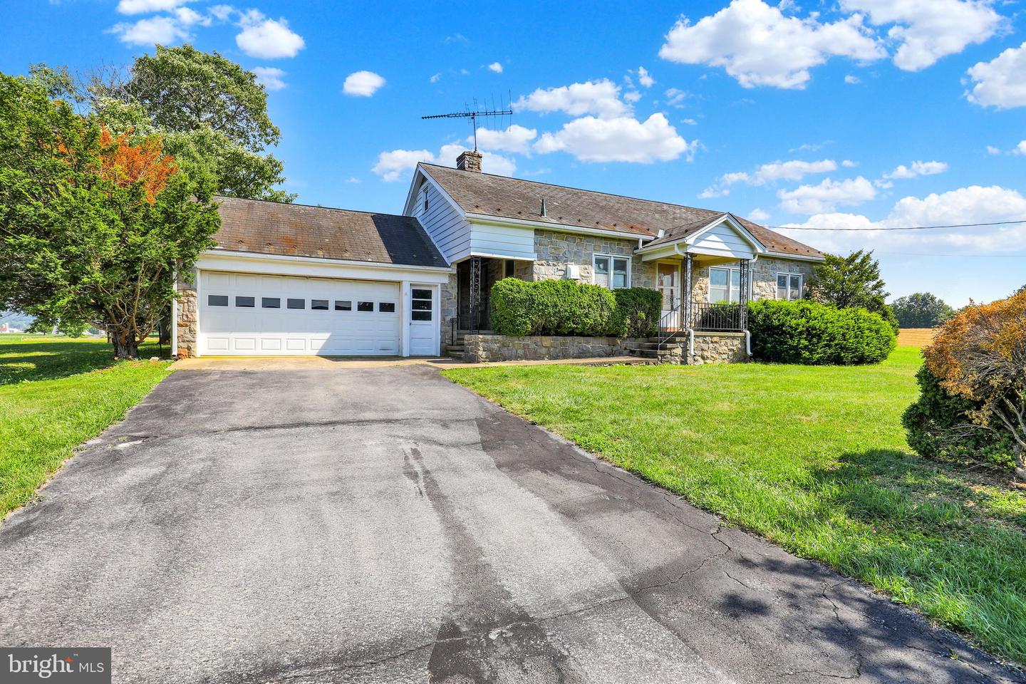 8893 Allentown Pike