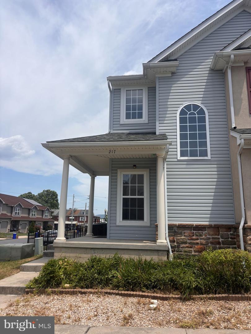 217 Silk Drive