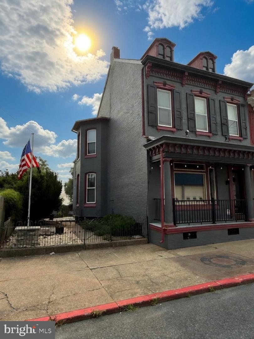 138 S 4th Street