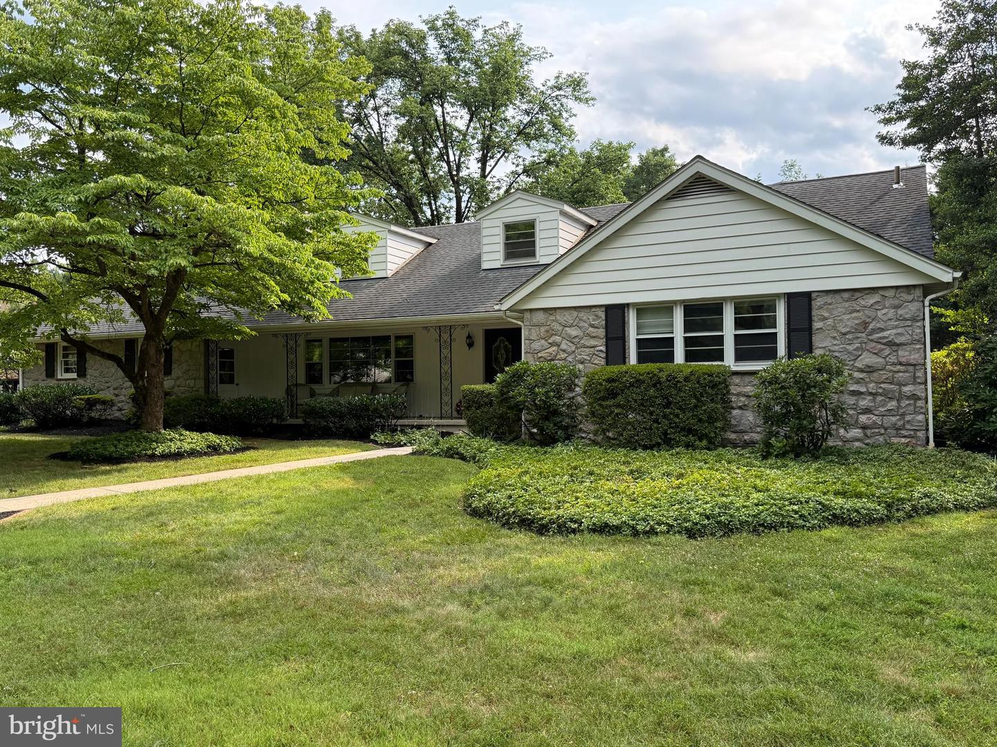 1202 Old Mill Rd Road