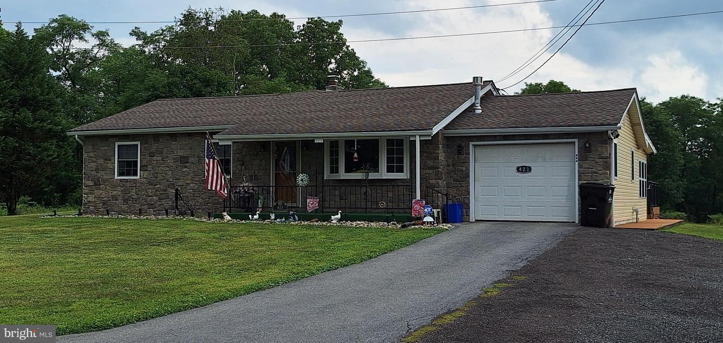 423 S Baumstown Road