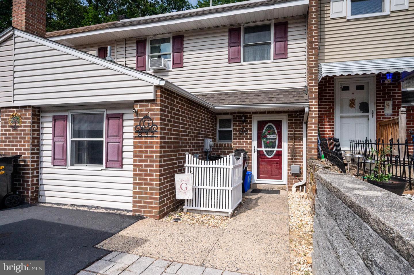 832 Woodchuck Lane