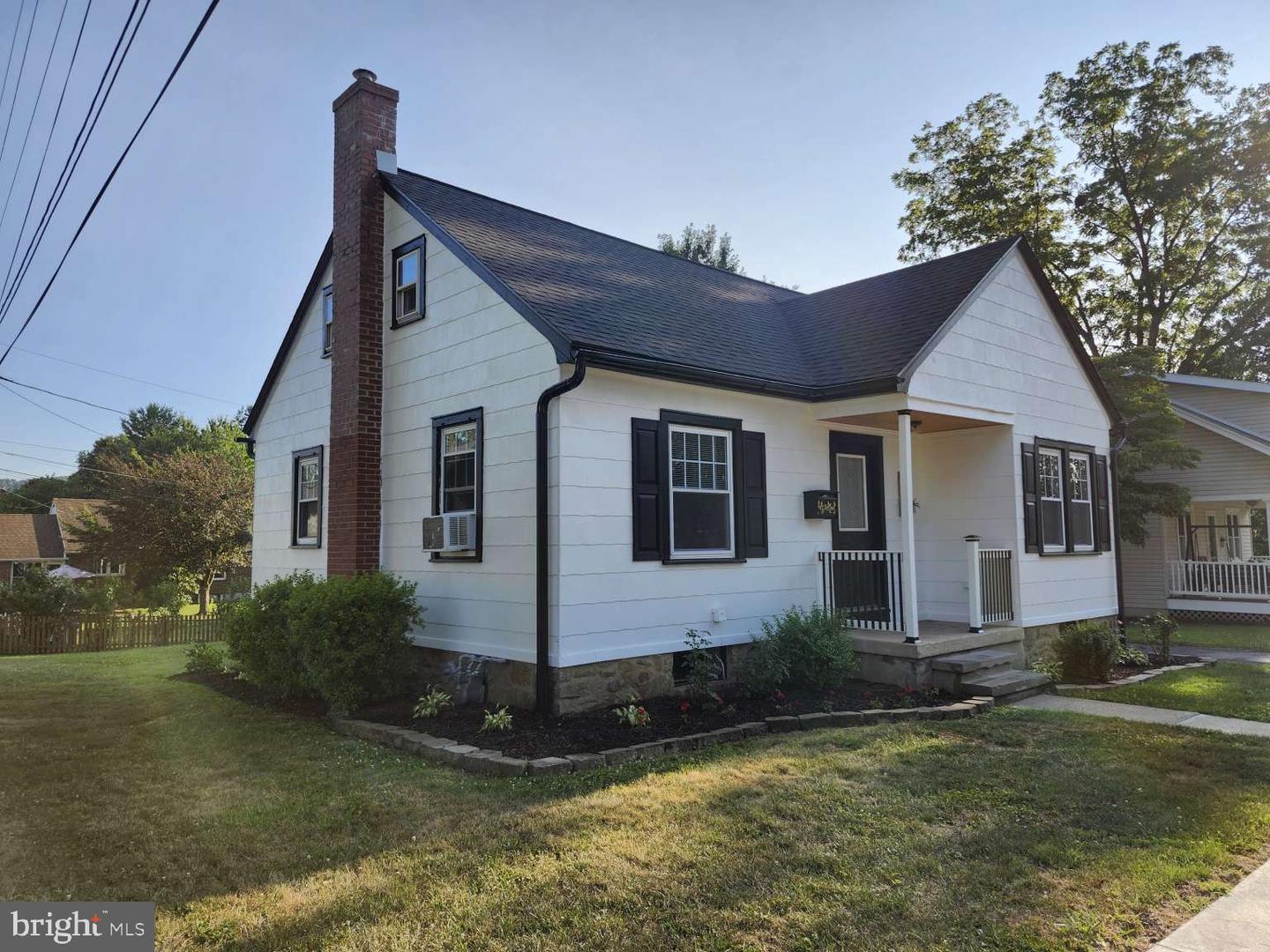 136 E Gaul Street