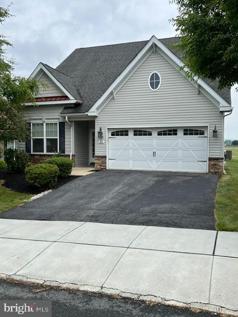 33 New Hope Boulevard