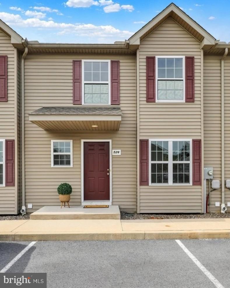 526 Arietta Court