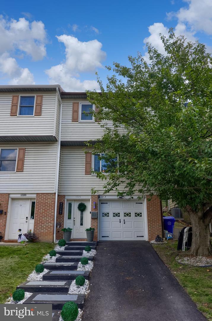 1326 Fairview Street