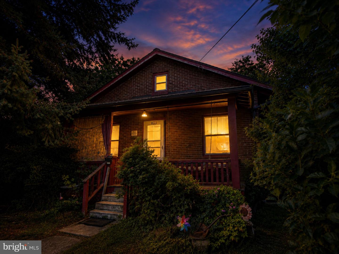 1123 Butler