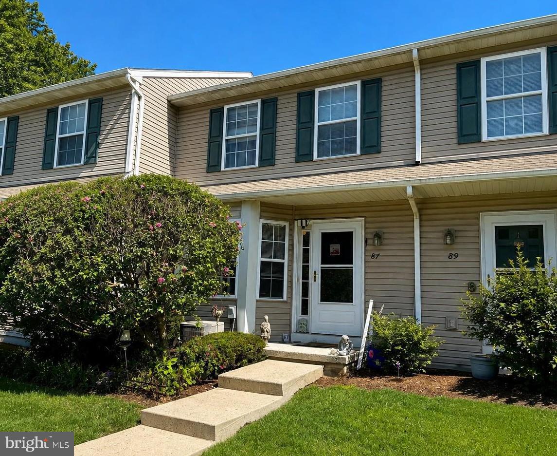 87 Horseshoe Drive