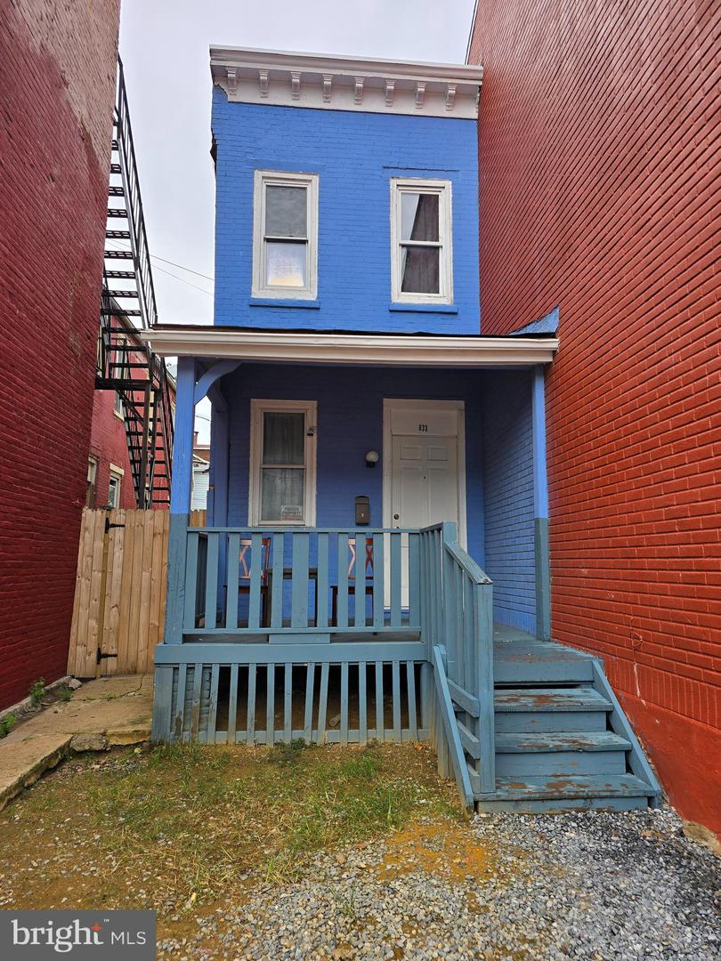 833 Green Street