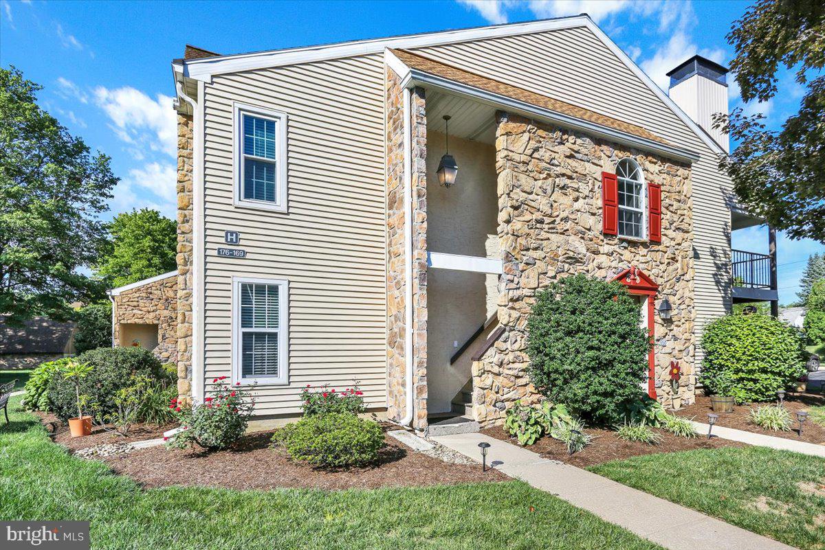 176 Valley Greene Circle