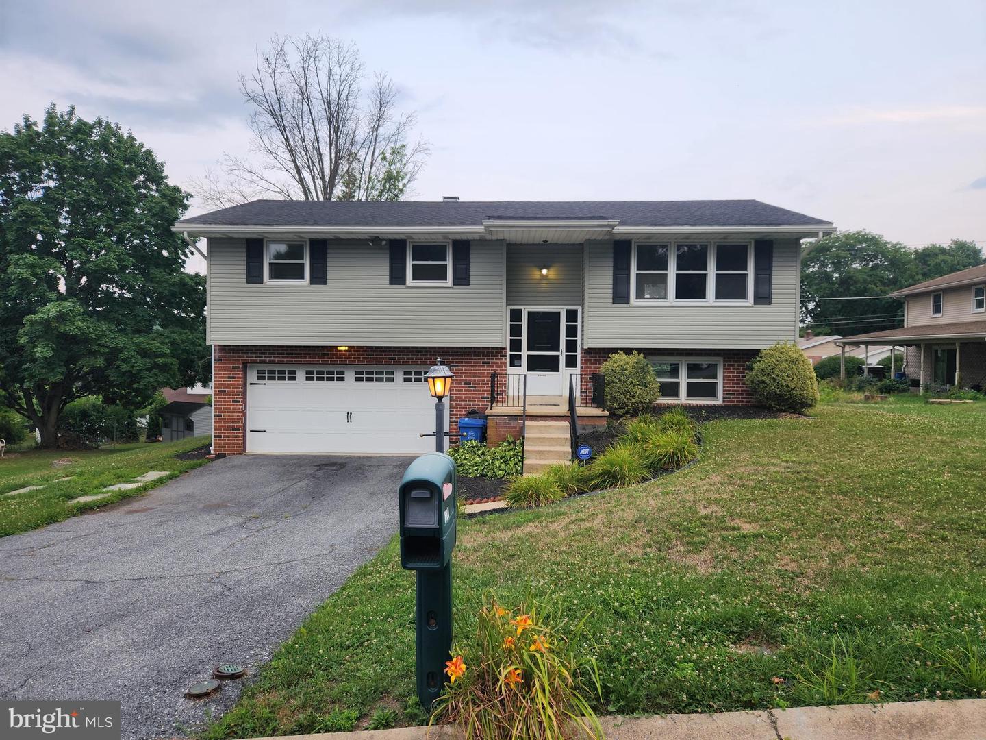 520 Edison Court