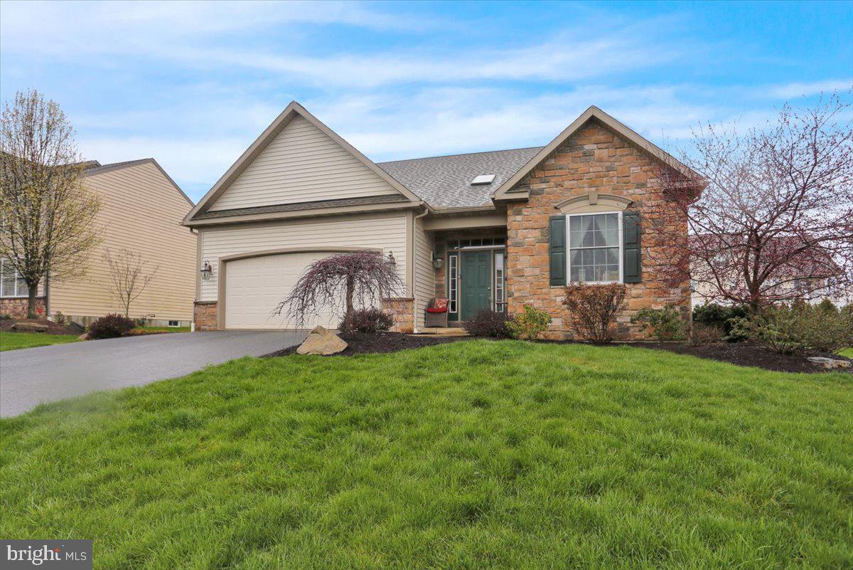 1004 Helm Lane