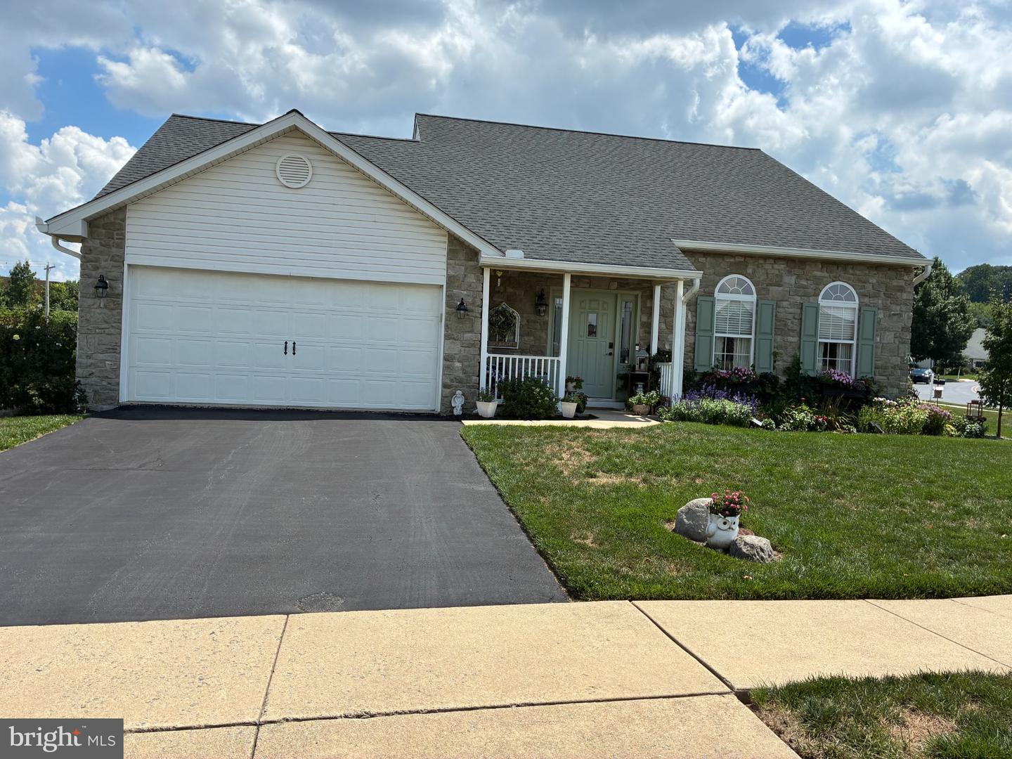 2401 John Henry Drive