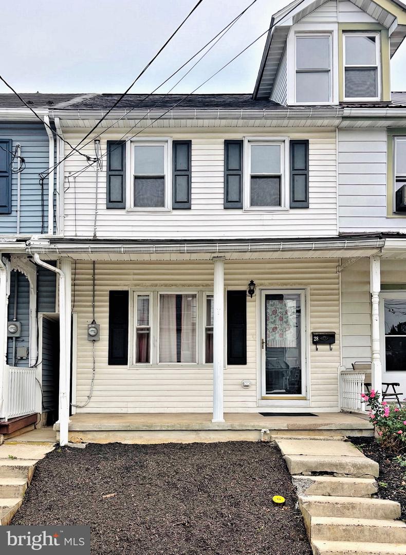 28 W Smith Street