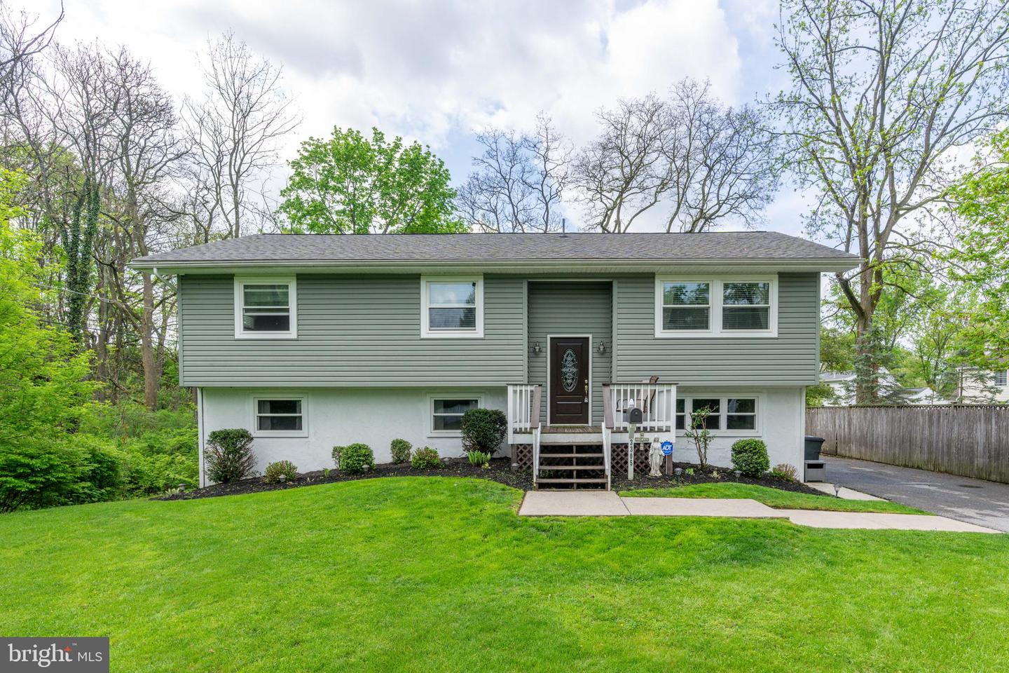 3305 Baker Court, Altoona