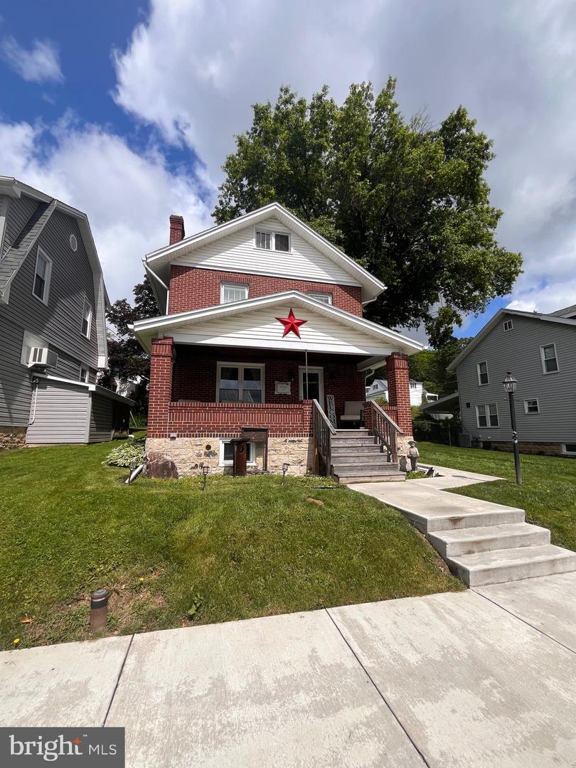 220 27th Avenue, Altoona