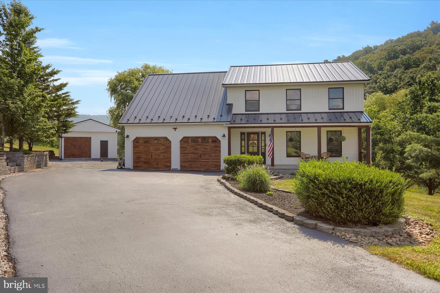 124 Clover Circle, Hollidaysburg