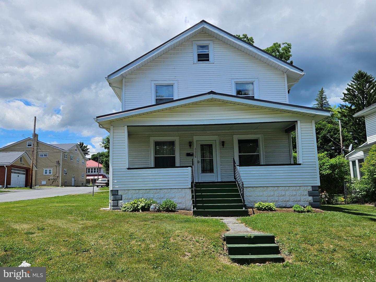 602 E Grant Avenue