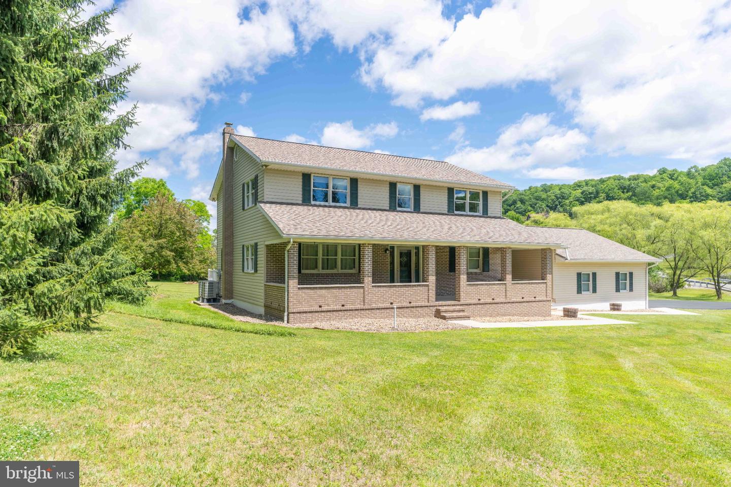 108 Susan Avenue, Hollidaysburg