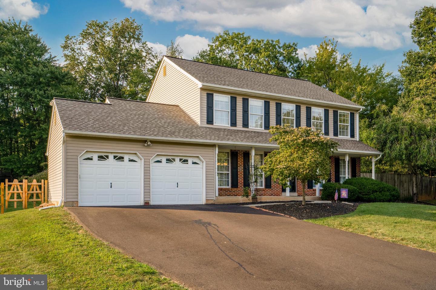 1416 Valley View, Warrington