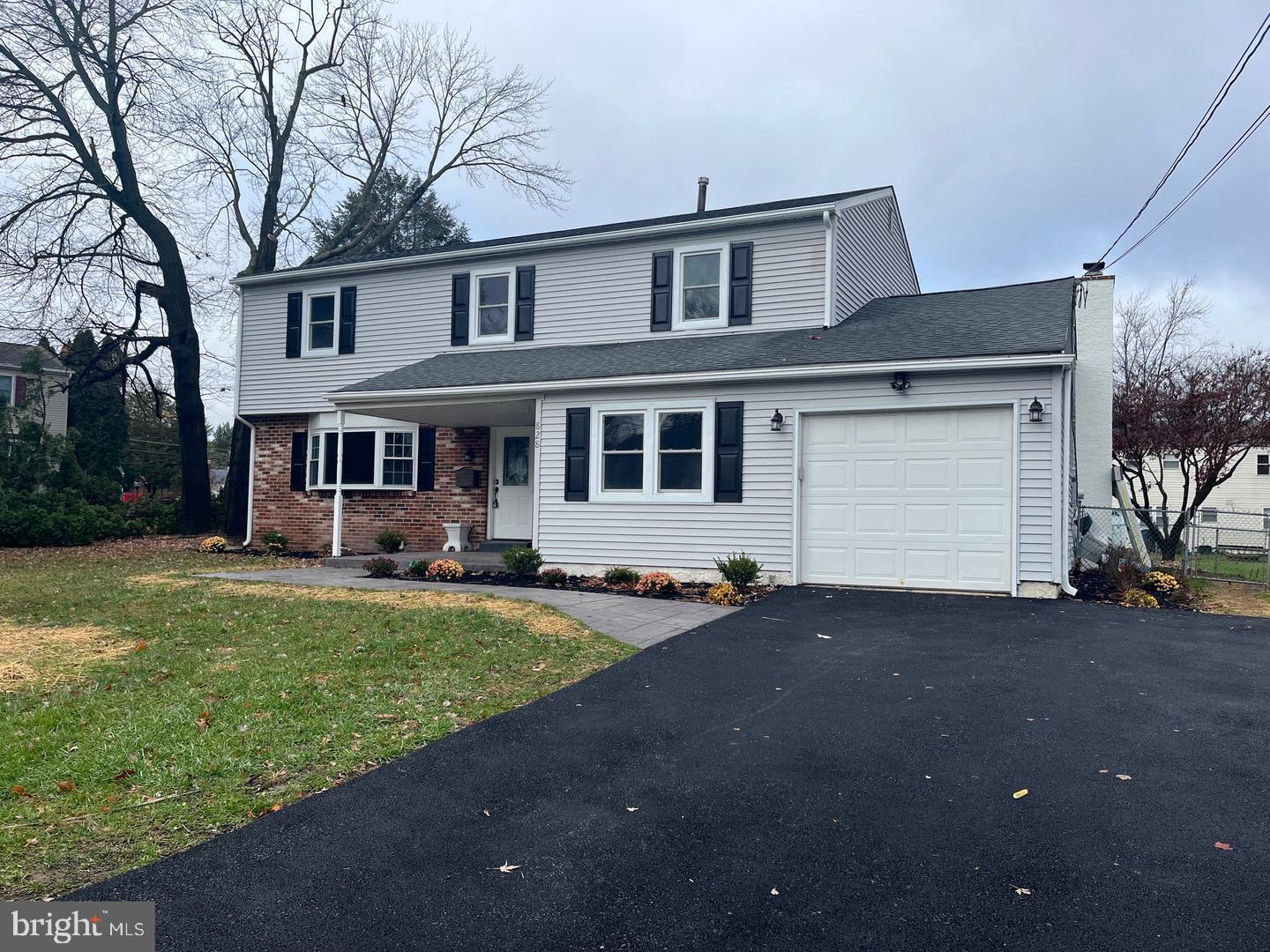 828 Phillips Road, Warminster