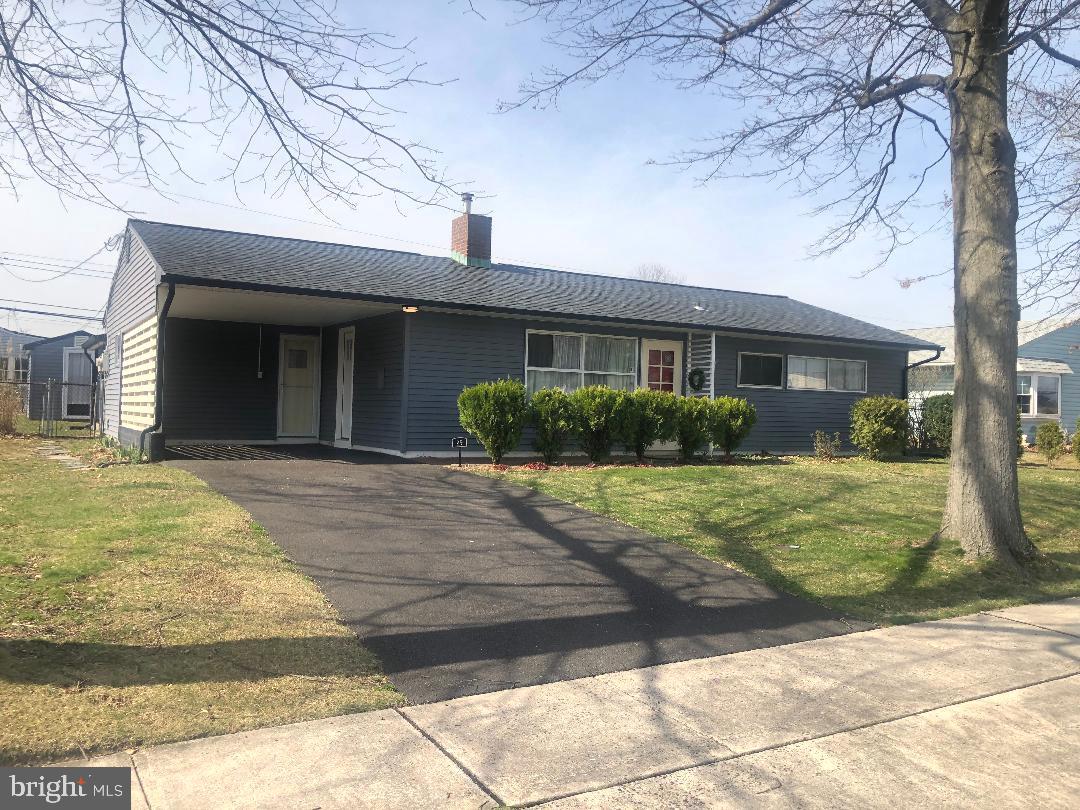 29 Fortune Lane, Levittown