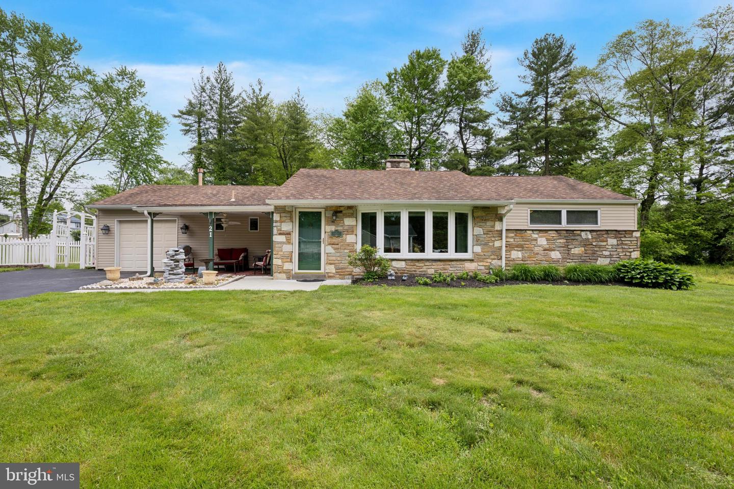 21 Hilltop Road, Feasterville Trevose