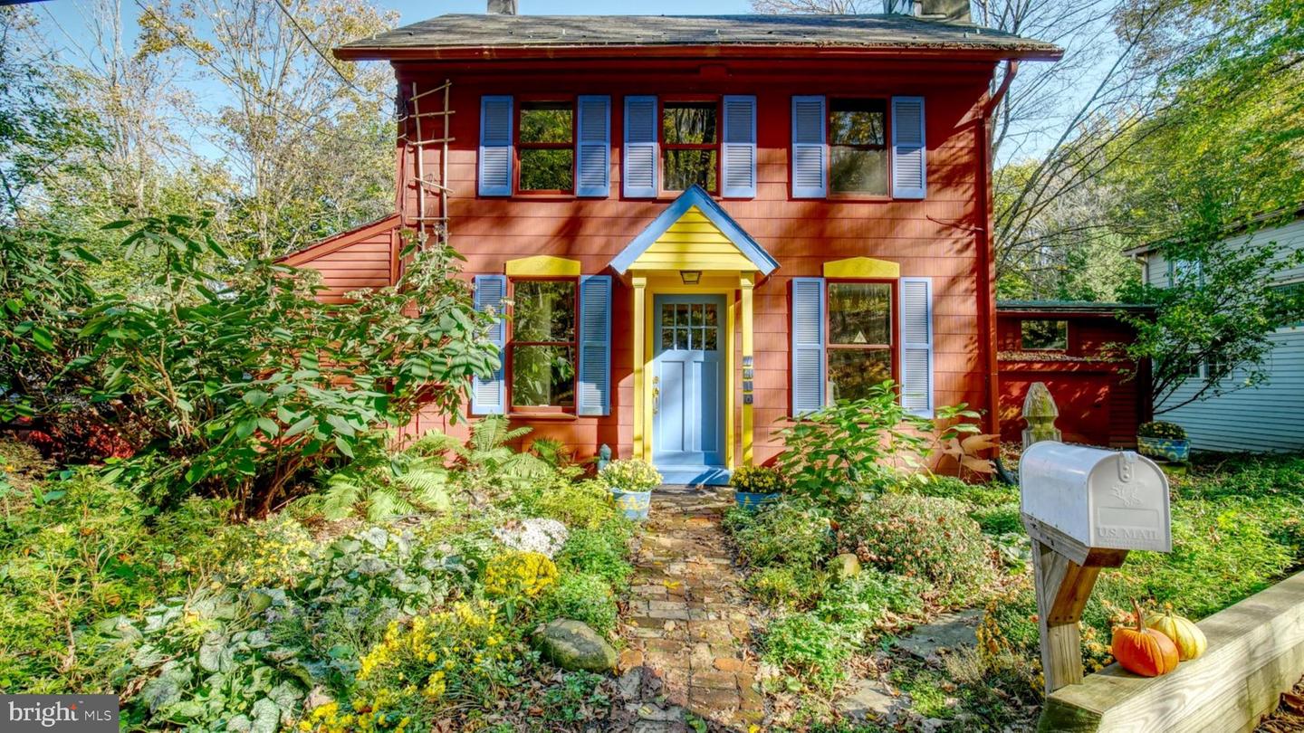 7416 Ferry Road, New Hope