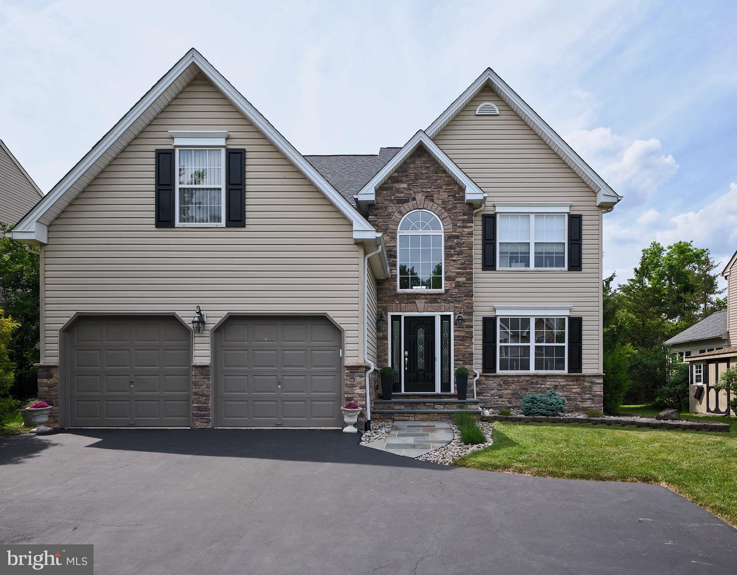 125 Riverwoods Drive, New Hope