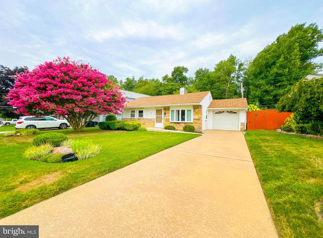 407 Austin Drive, Fairless Hills