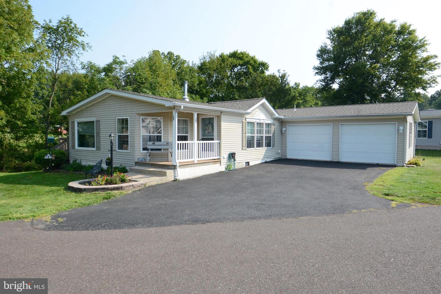 109 Magnolia Lane, Sellersville