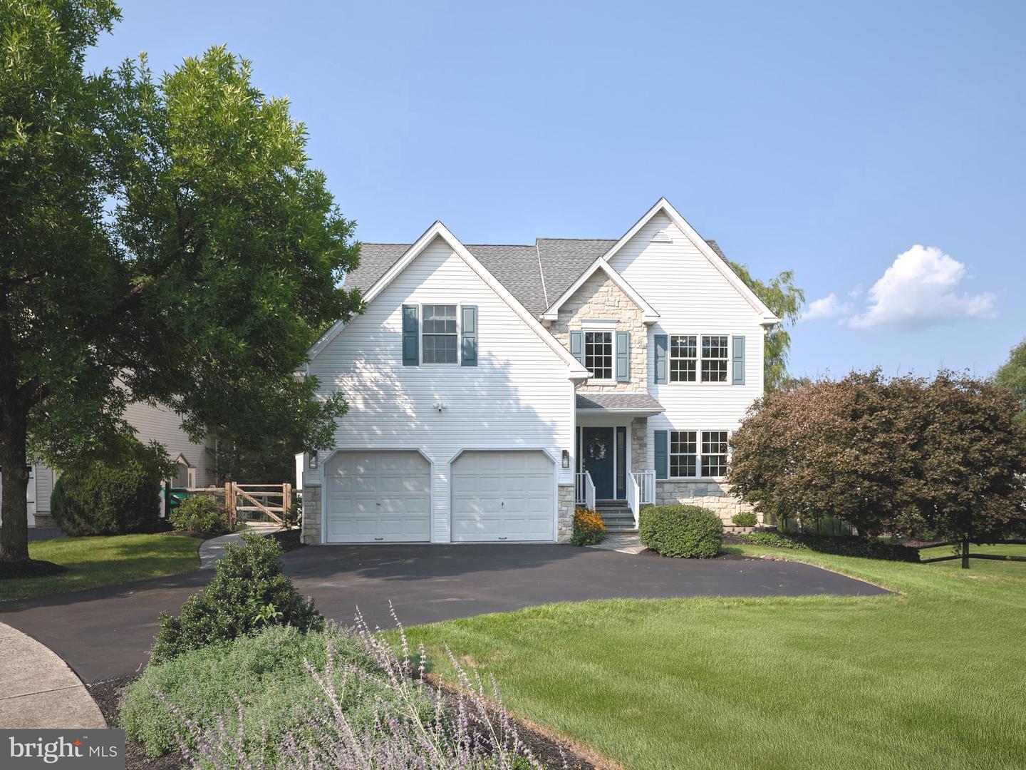 111 Hidden Court, New Hope