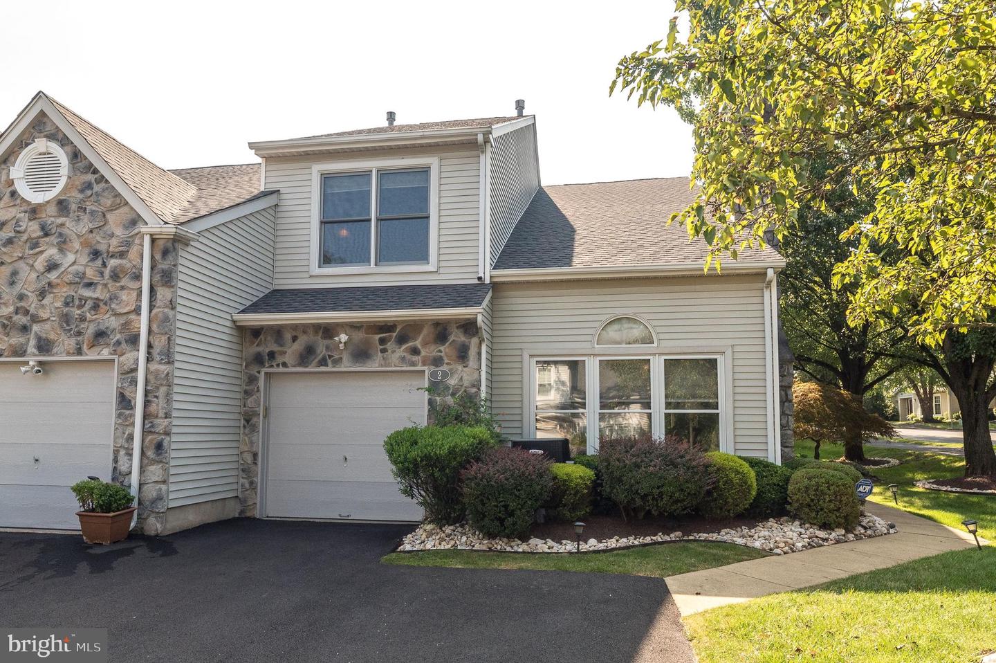 2 Northrup Court, Newtown