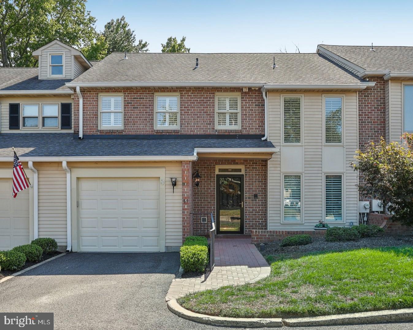 81 Sutphin Pines, Yardley