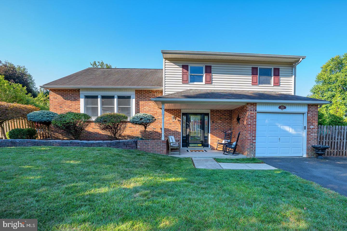 1780 Bunkerhill Road, Southampton