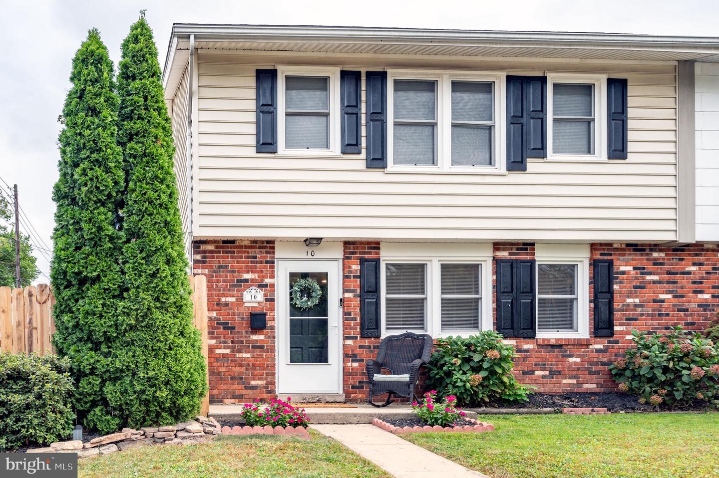 10 W Grandview Avenue, Sellersville