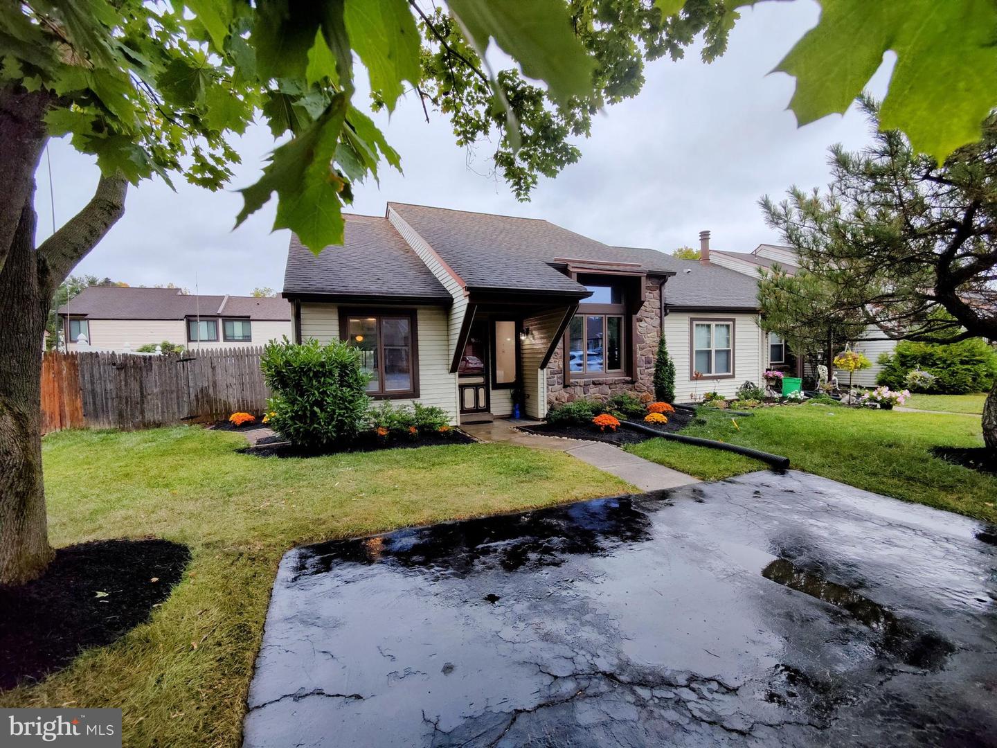 211 Stoneybrook Court, Langhorne