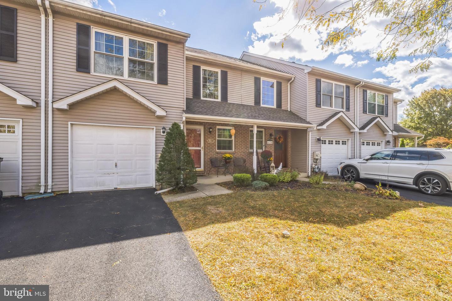 6128 Autumn Court, Pipersville